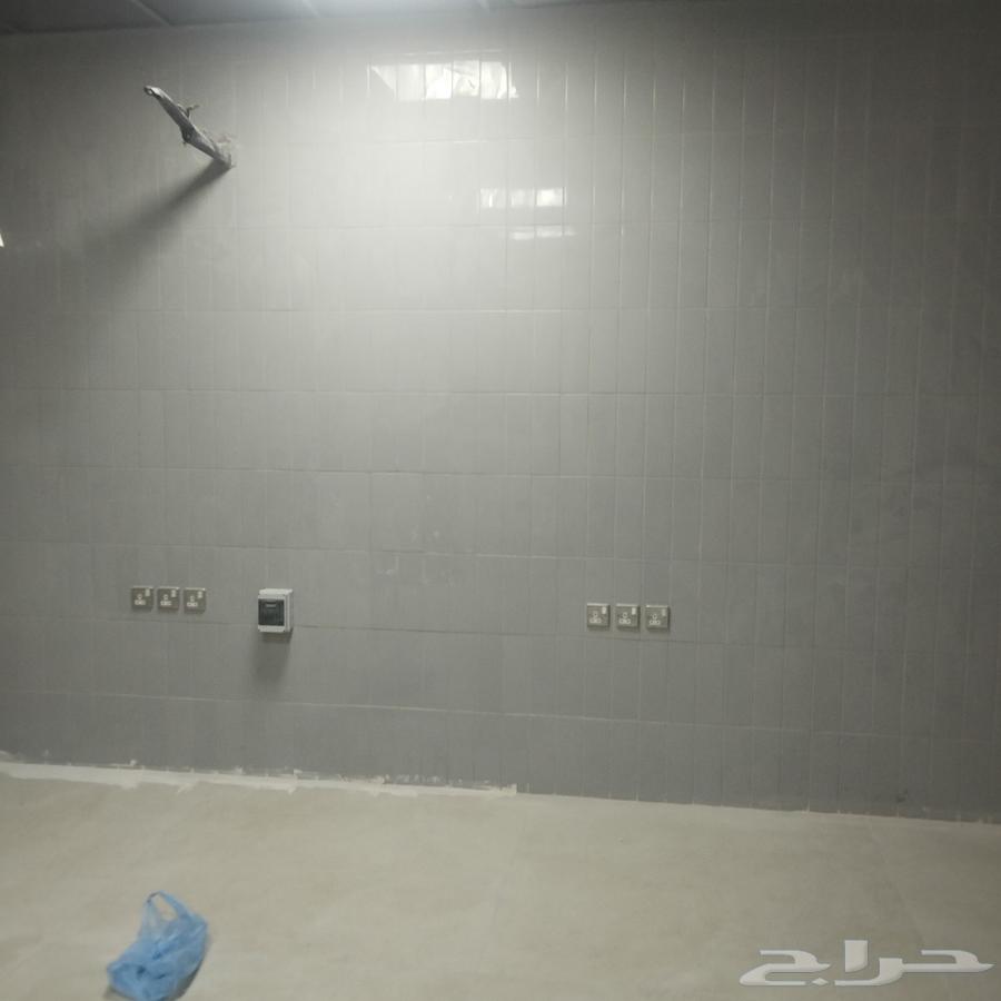 Ceramic work, gypsum board, painting, colored plastering, breaking, removal of paint with water64501523848065111