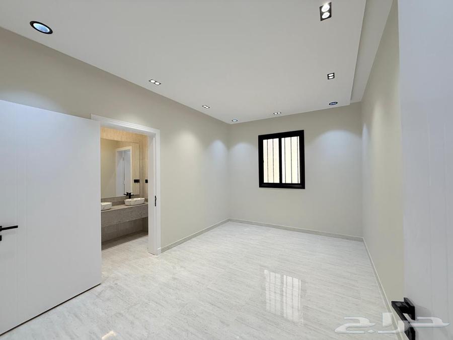 للبيع روف علوي مع ملحق مقابل نادي ضمك تشطيب vip64493658481923112