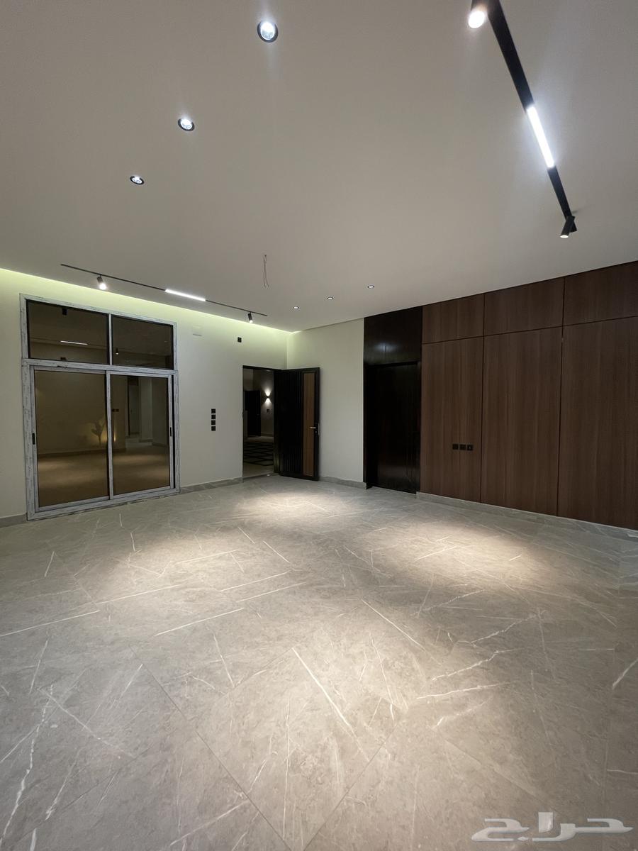 ملحق للبيع بمساحات جدا واسعه حي الصفا64501570258434114