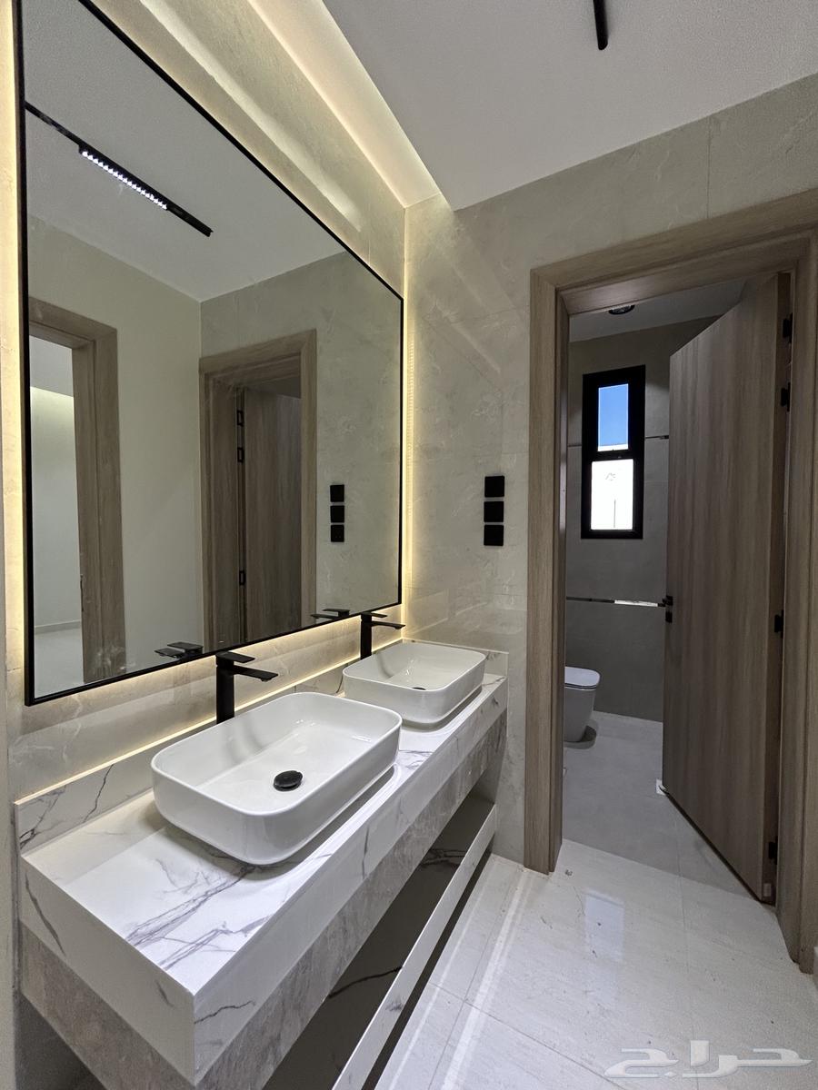 للبيع شقق ارضية و أرواف علوية تشطيب VIP أحد رفيدة مخطط هيف64493658870787113