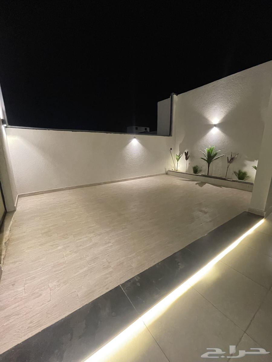 ملحق للبيع بمساحات جدا واسعه حي الصفا64501570258434111