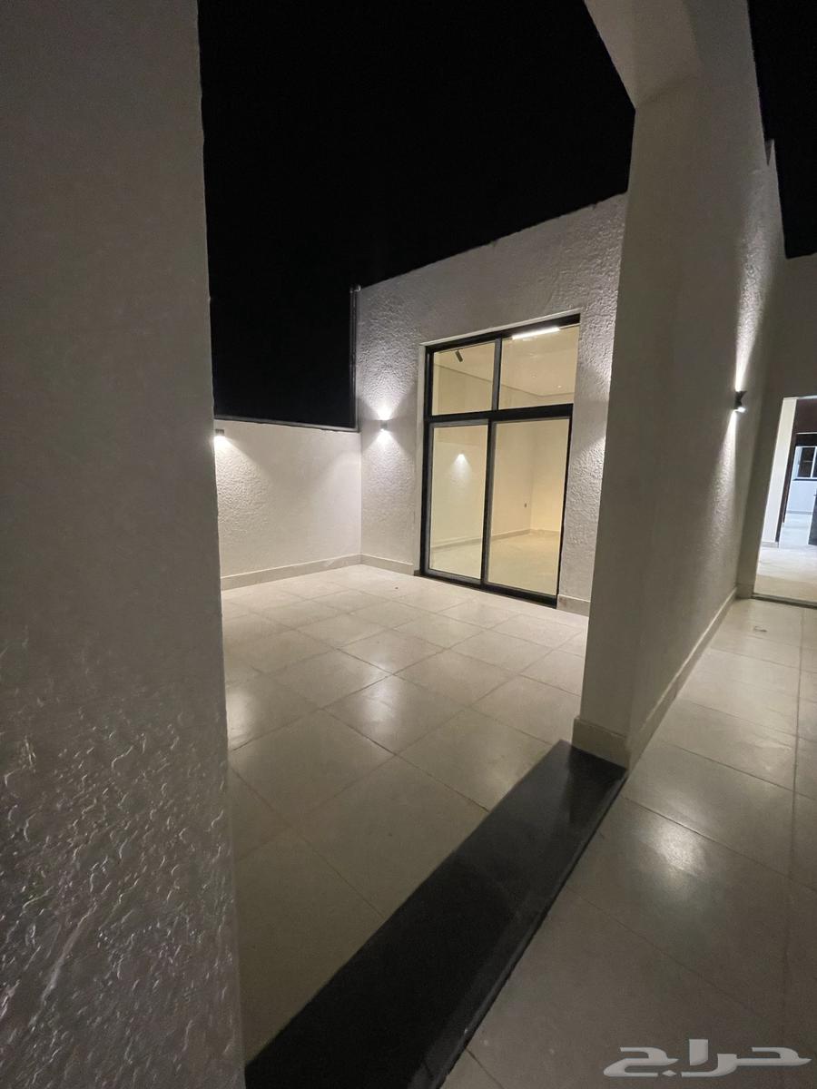 ملحق للبيع بمساحات جدا واسعه حي الصفا64501570258434113