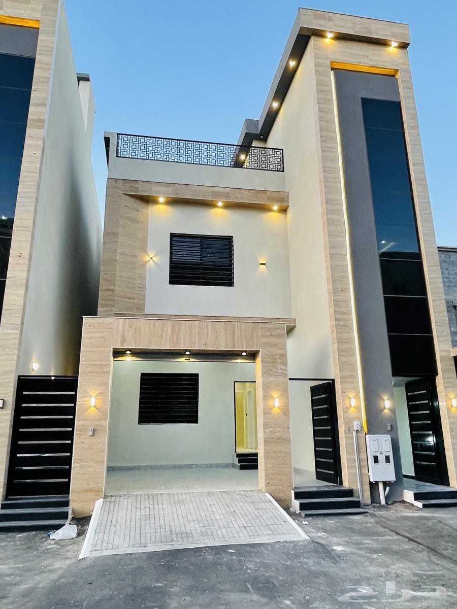 للبيع ادوار ارضي بحوش مدخل سيارة من 550 الف شمال الخميس64493658382850110