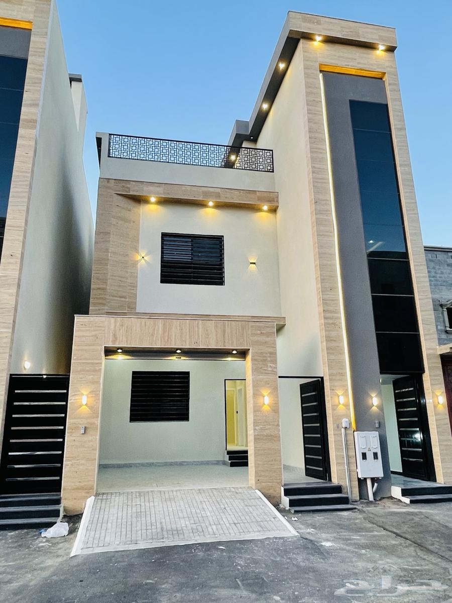 للبيع ادوار ارضي بحوش مدخل سيارة من 550 الف شمال الخميس64493658382850111