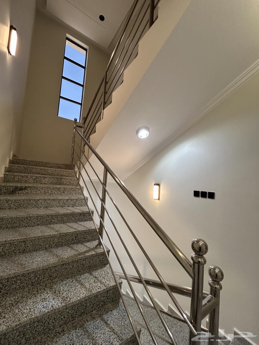 للبيع شقق ارضية و أرواف علوية تشطيب VIP أحد رفيدة مخطط هيف64493658870787111