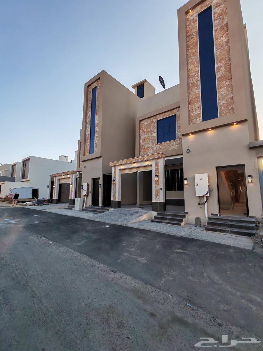 للبيع روف علوي مع ملحق مقابل نادي ضمك تشطيب vip64493658481923111