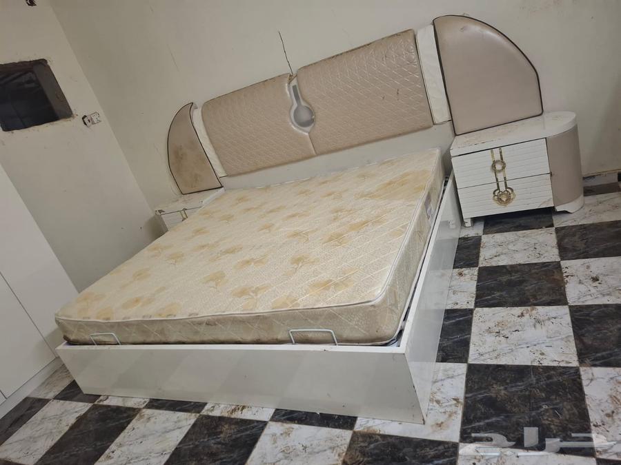 أنا نجار تركيب غرفة النوم و مطبخ المونيم ستاير راكب ابواب64493736991619111