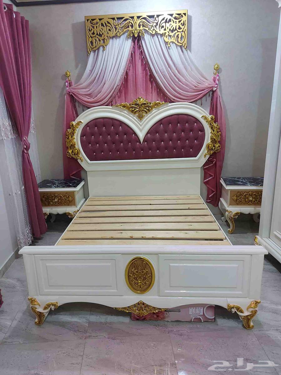 نجار جده المتنقل لصيانه غرف النوم والابواب والديكورات64493659408770110