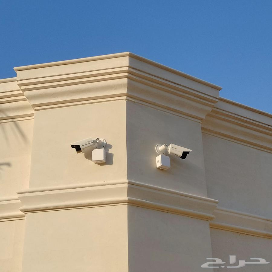 Surveillance Camera and Internet Network Installation Technician64501587064321110