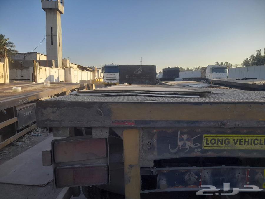 سطحات تريلات عدد 33 سطحة يوجد سست ويوجد منافيخ البيع جملة او64493690028931113