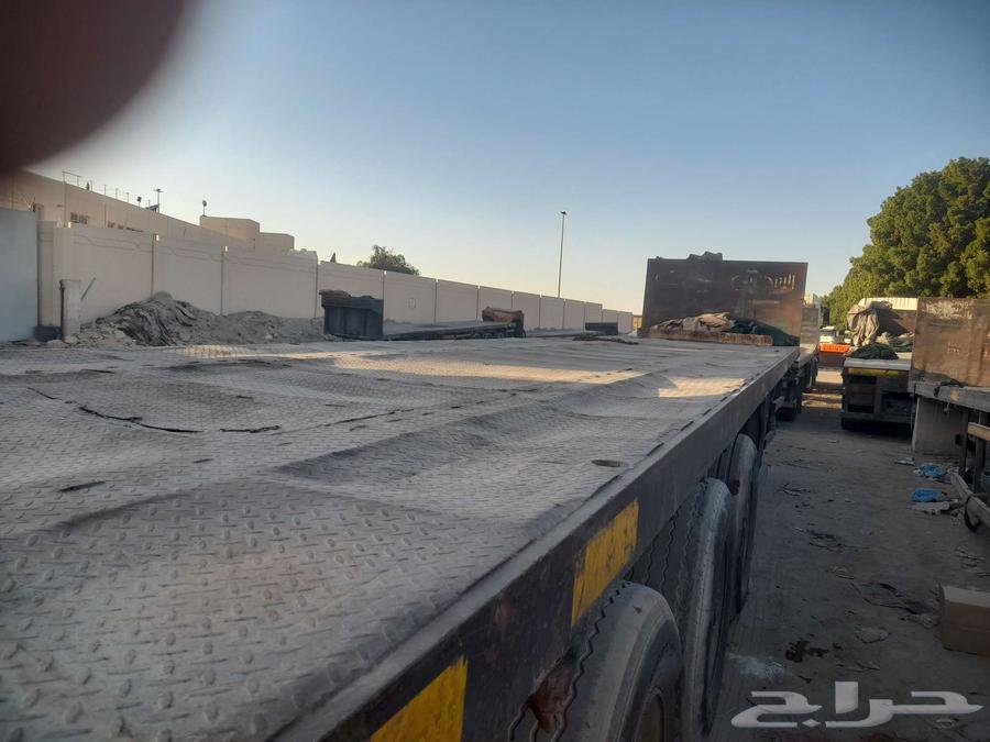 سطحات تريلات عدد 33 سطحة يوجد سست ويوجد منافيخ البيع جملة او64493690028931112