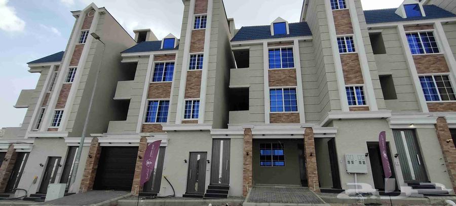 للبيع شقق ارضية وعلويه موقع مميز بحي المعارض64493643166467112