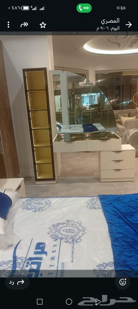 Custom bedroom details, closets, shoe racks, and tables to order64501555665921111