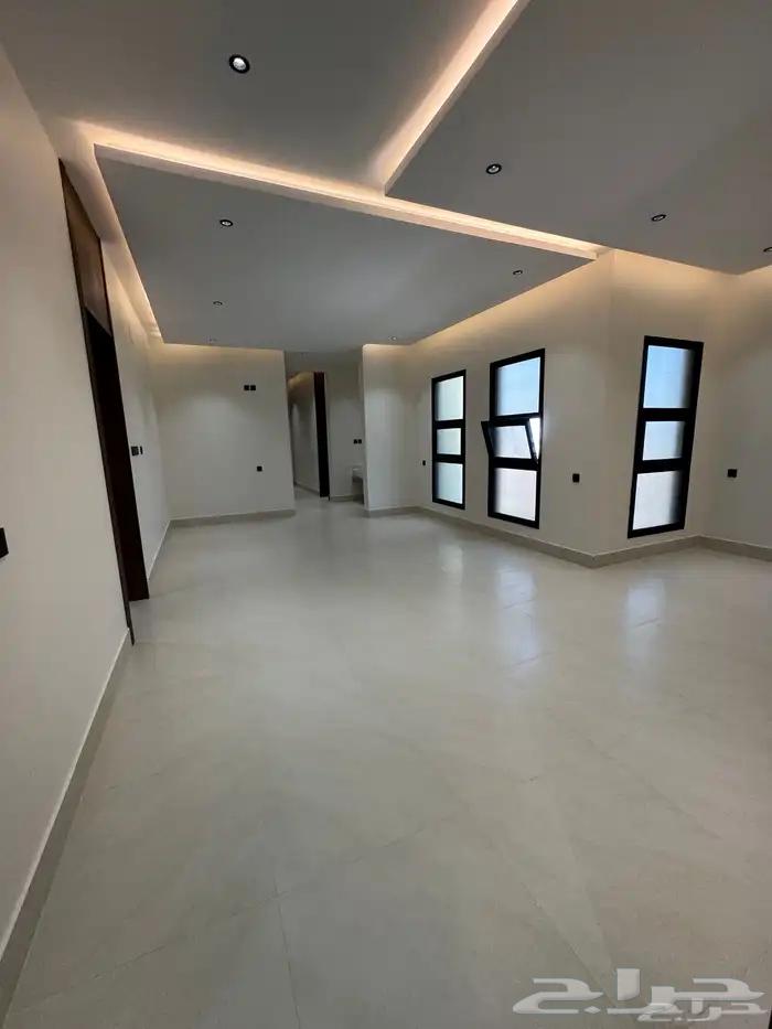 للبيع شقق تمليك علوي مع ملحق تشطيب ممتاز خميس مشيط حي حسام64493659337475113