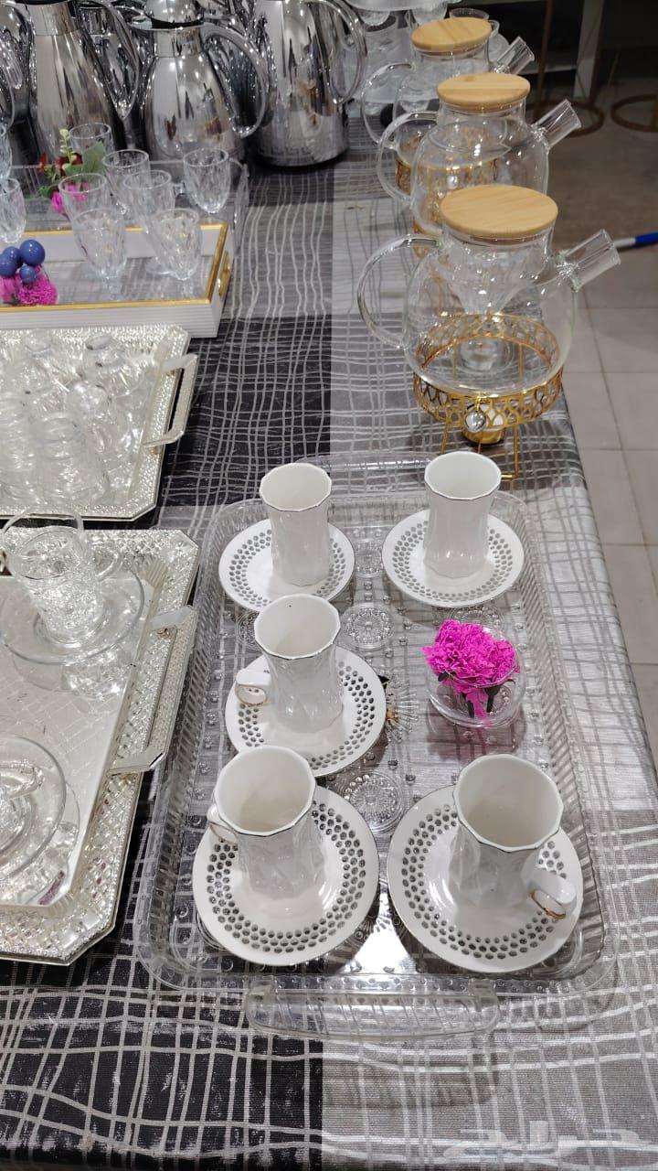 مضيفات وقهوجيه ومفتشه جوالات64501555929474112