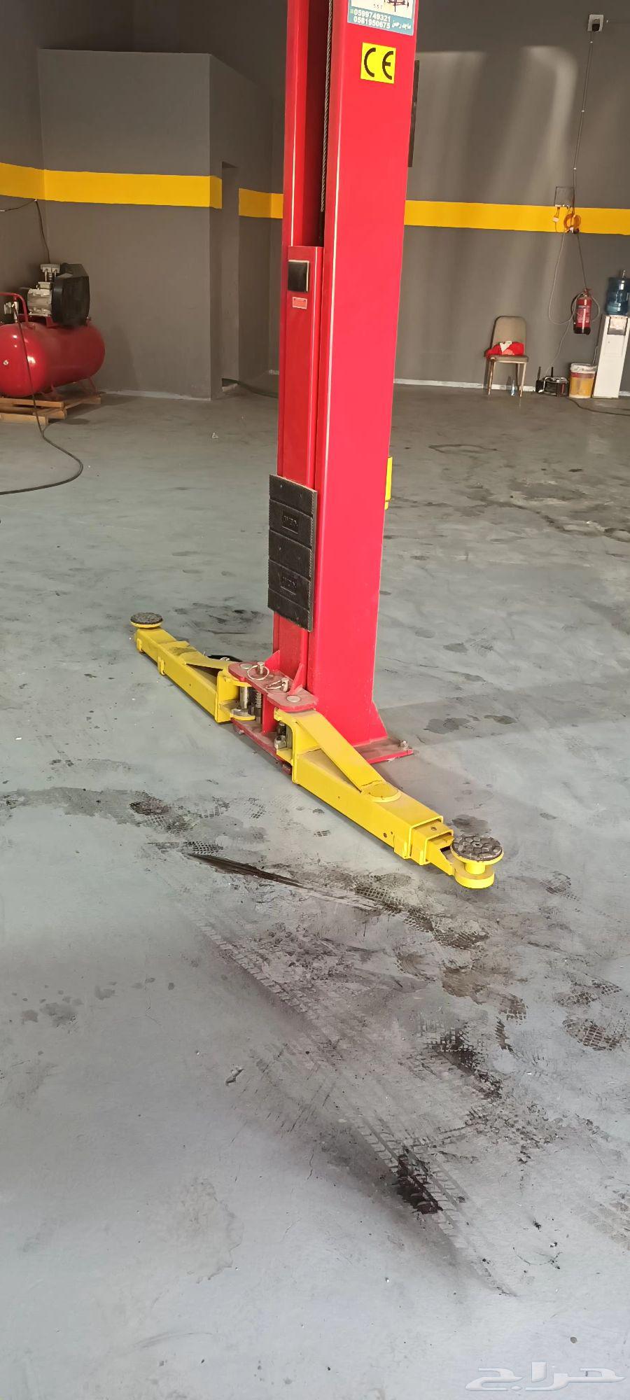 New car lift, used for only one month64493707212289114