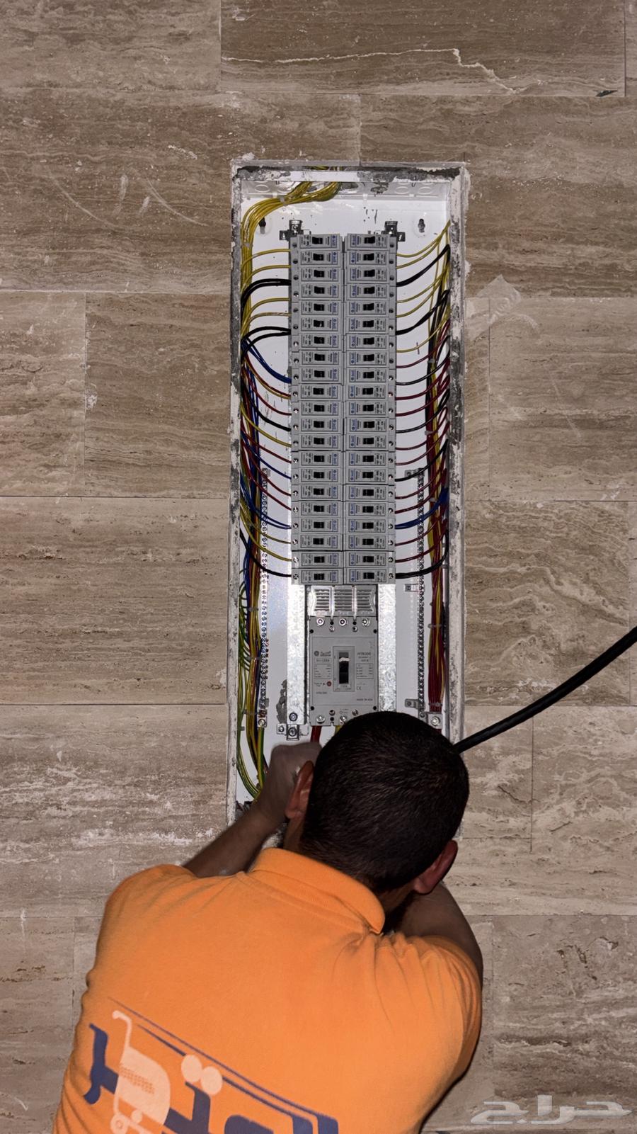 كهربائي وسباك64506264773506114