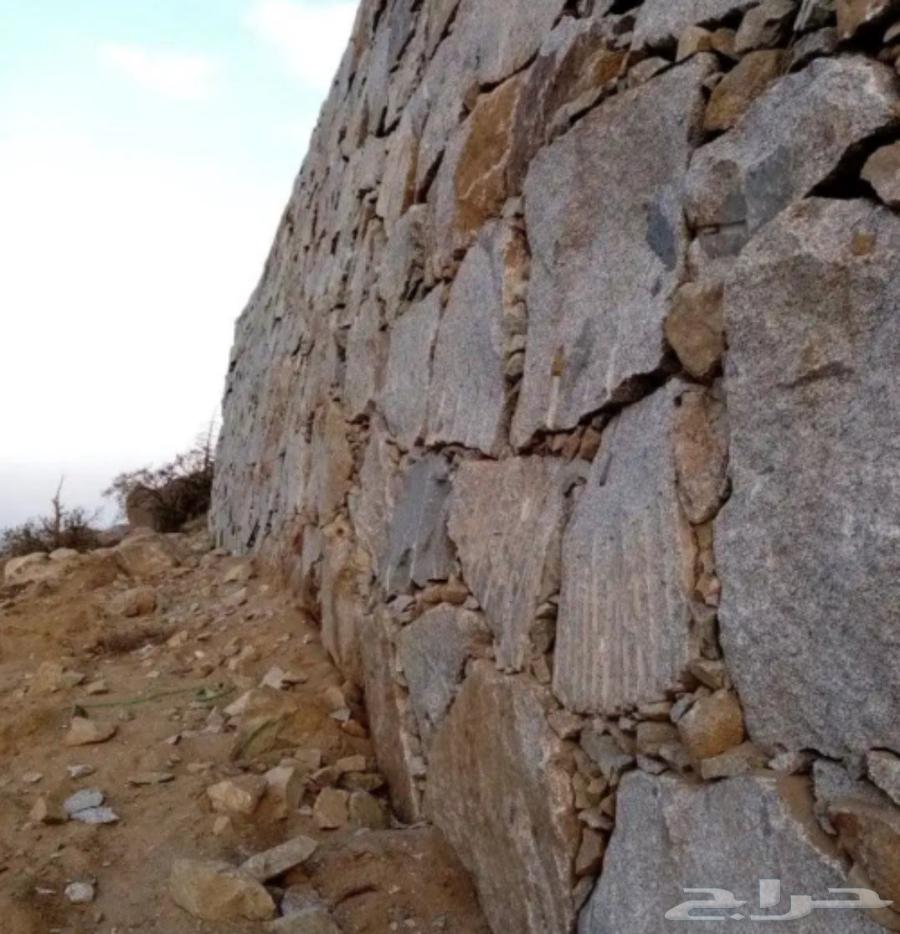 Bouklin stone contractor with manual work for Gibion and tiles64506491641475114