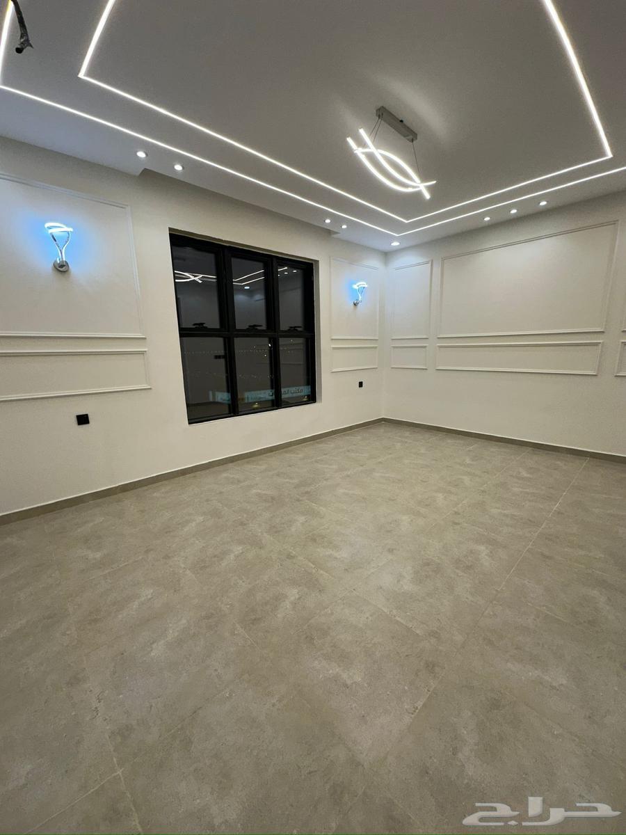 للبيع بحي الضيافه شقق علويه vip ب 520 الف بسطح خاص مصعد شغال64506246990466114