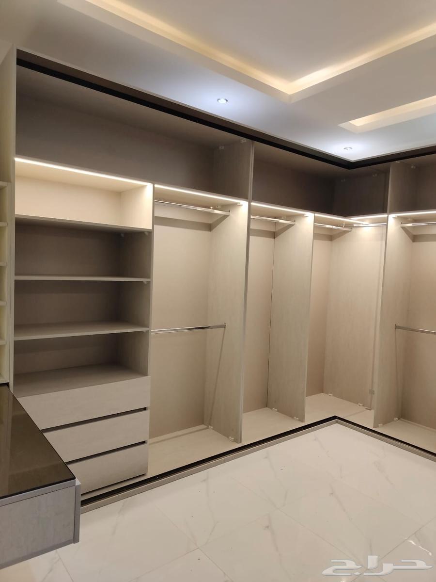 معلم نجار فك وتركيب وجميع انواع الديكور64506331420418114