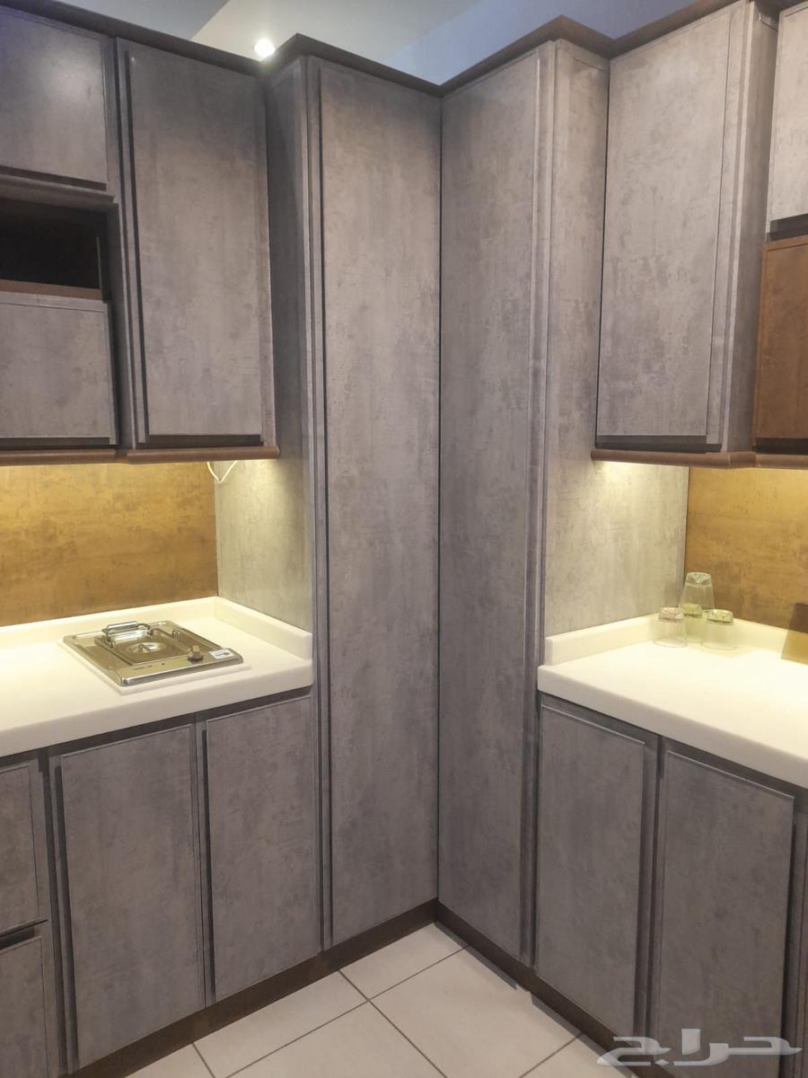 معلم المنيوم متنقل في جده64513510793857112