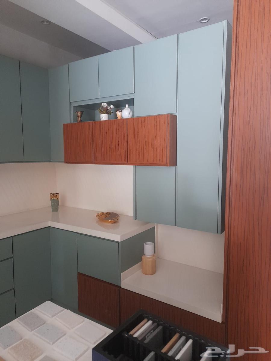 معلم المنيوم متنقل في جده64513510793857111