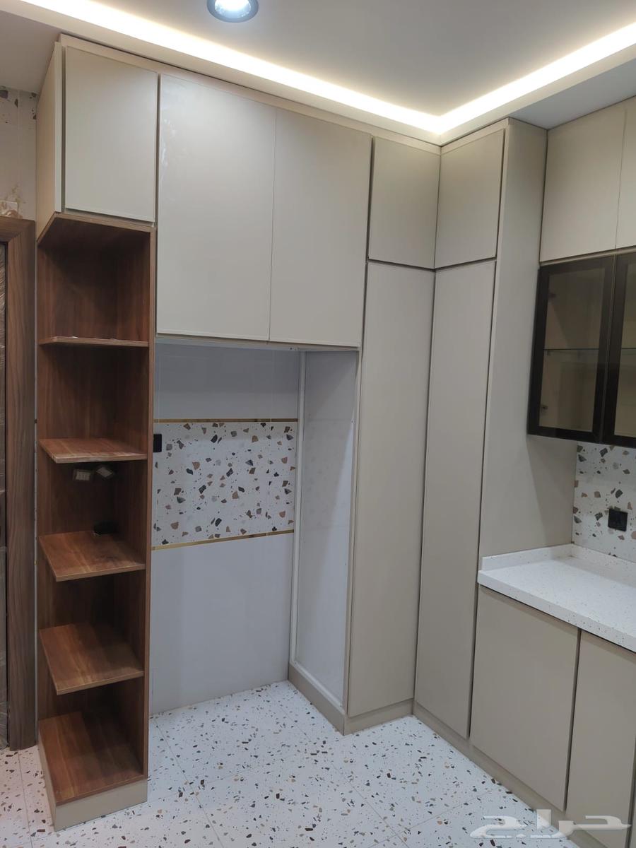 Aluminum and wood kitchen master technician for disassembly, moving, installation, and marble work64506378375682110