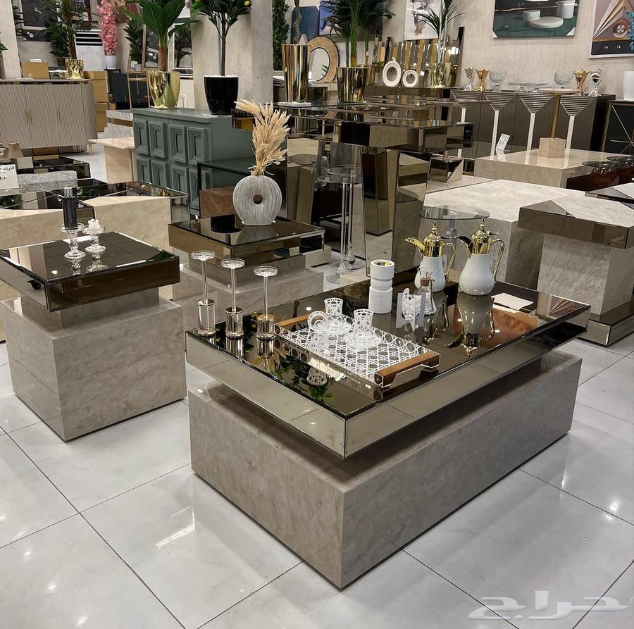 Custom-made tables upon request64501746798593110