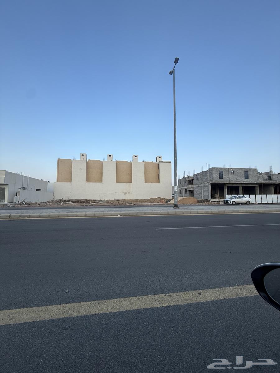 للبيع ارض تجارية في مخطط النبلاء م500 شارع 30م64506313382019111