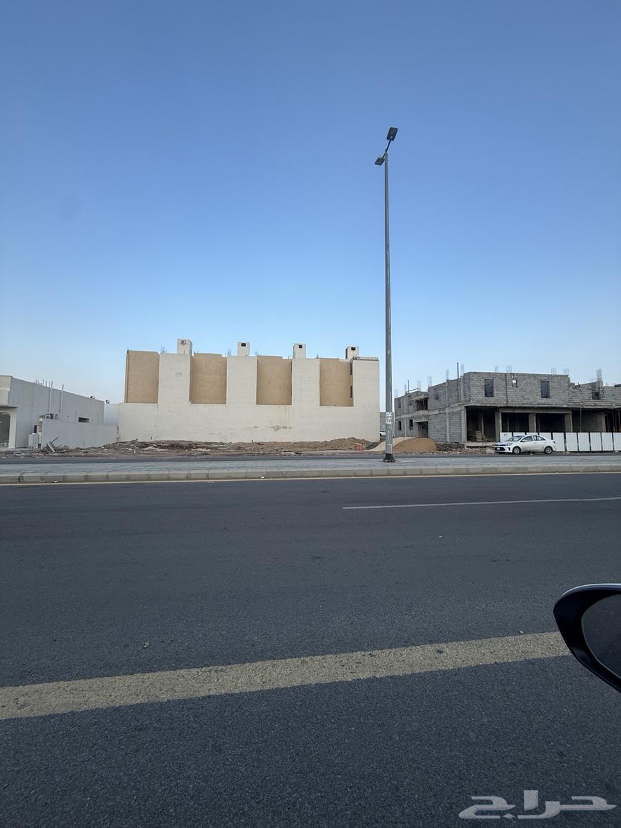 للبيع ارض تجارية في مخطط النبلاء م500 شارع 30م64506313382019110