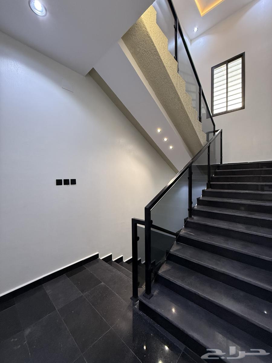 Attic with annex and internal and external staircase, Al-Raqi neighborhood - price 750 thousand64506247684610111