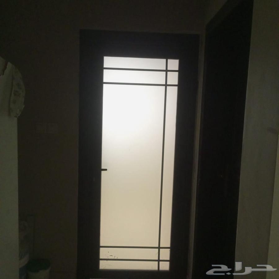 جميع انواع الامنيوم ابواب شبابيك مطابخ دربزين زجاج شاور64513526863618111