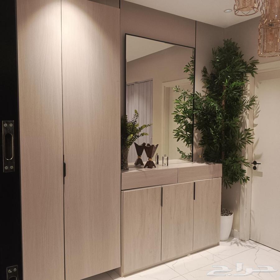 Decoration Technician64506315673602113