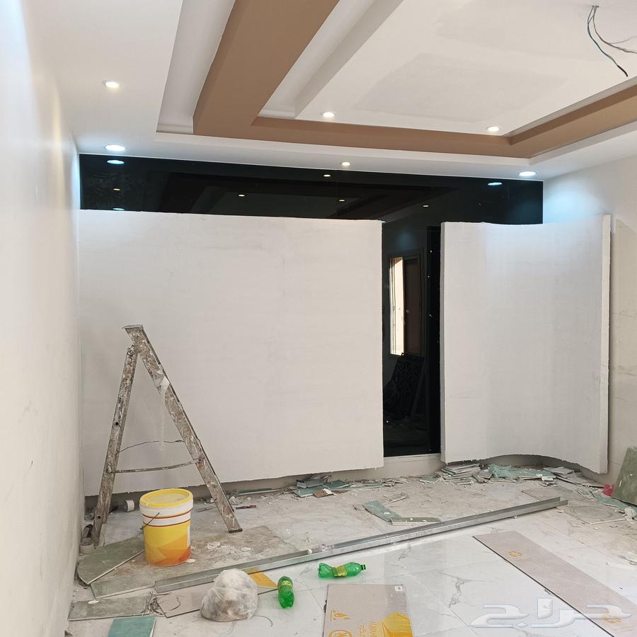 Decoration Technician64506315673602110