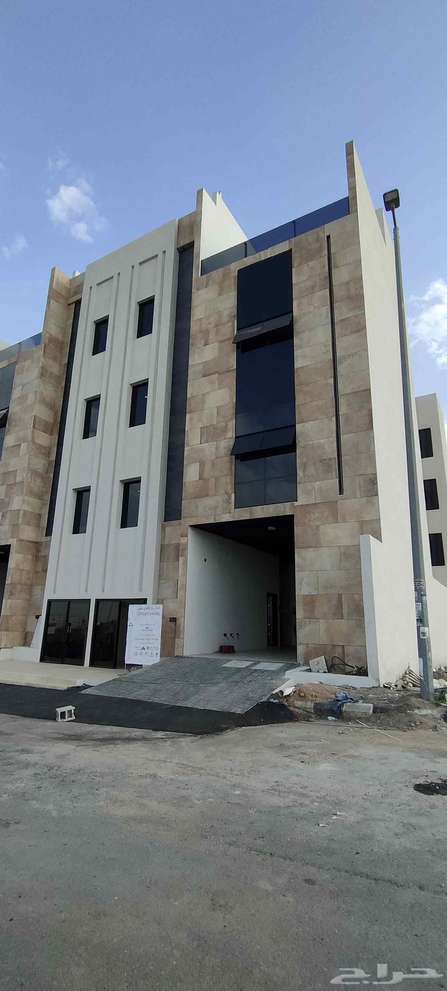 للبيع شقق علويه موقع مميز جراج خاص غرفة حارس مساحات واسعه64506263265793110