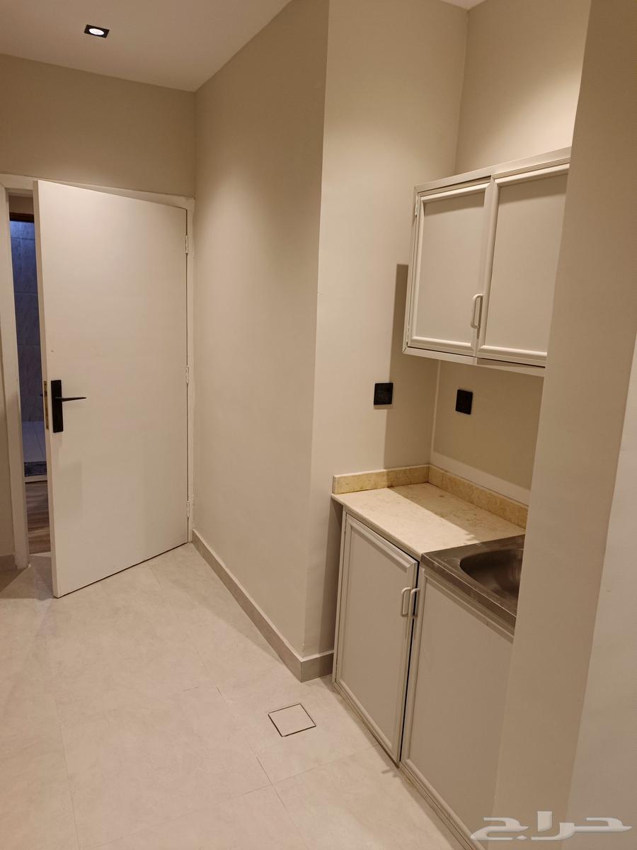 شقه فخمه للايجار شمال الرياض حى حطين64506263046657113