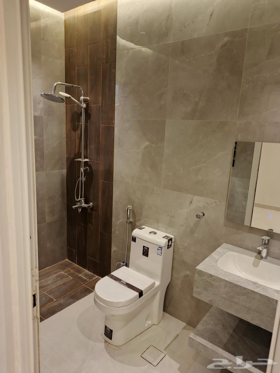 شقه فخمه للايجار شمال الرياض حى حطين64506263046657111