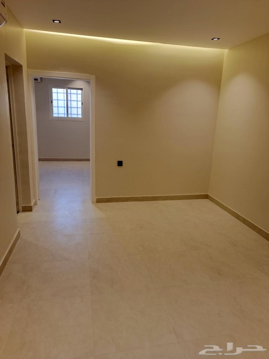 شقه فخمه للايجار شمال الرياض حى حطين64506263046657110