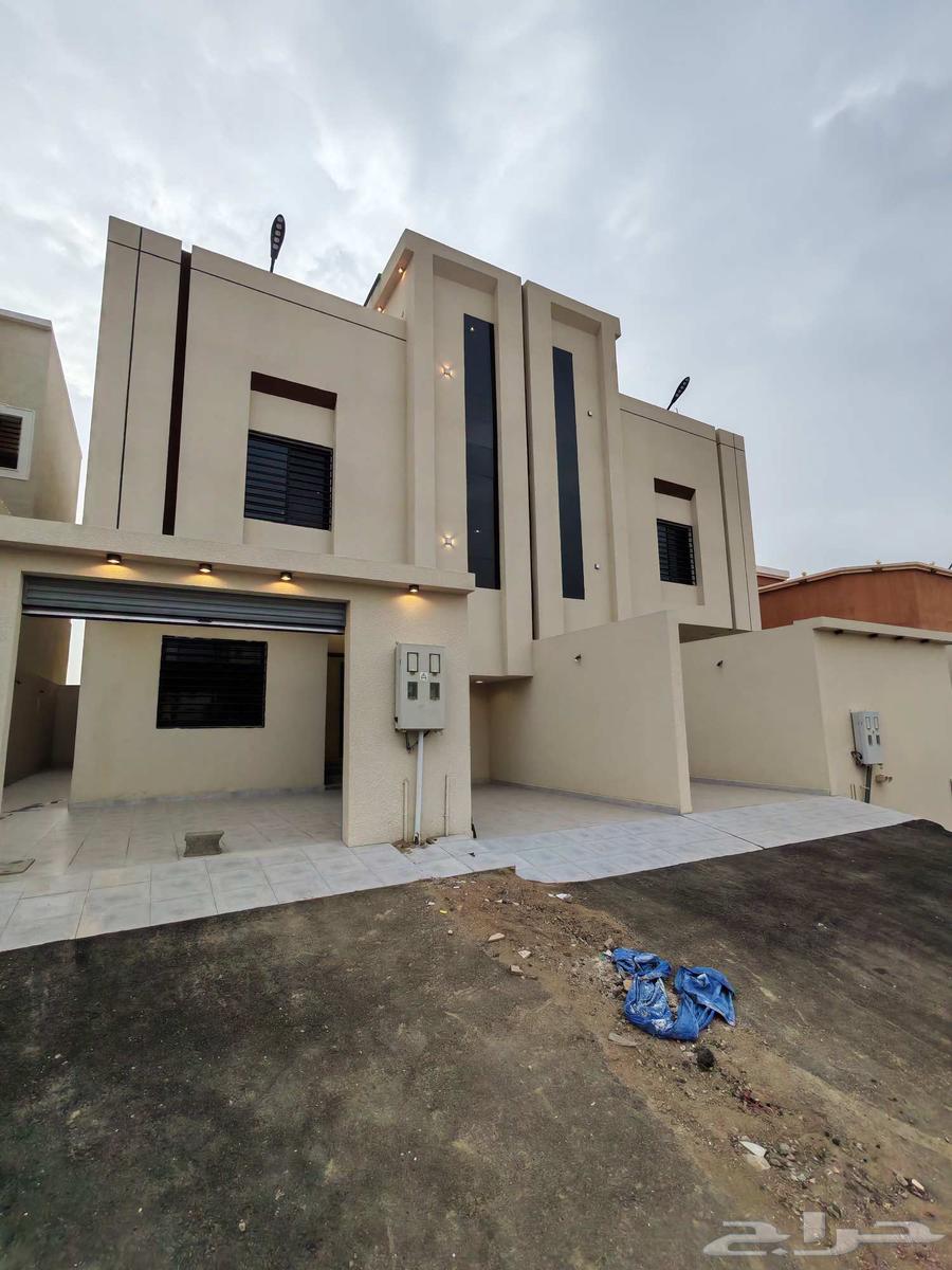 For sale in the northern part of Khamis, top floor apartment with an annex and a car garage for 650 thousand64506280211971111