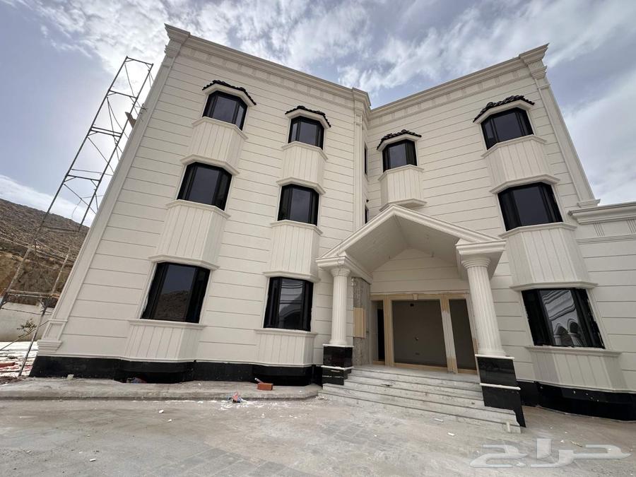 One of our works is the installation of stone foam64506492292866110