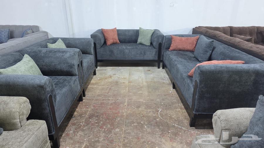 يوجد لدينا كنب جاهز وتفصيل حسب الطلب64506347577345110