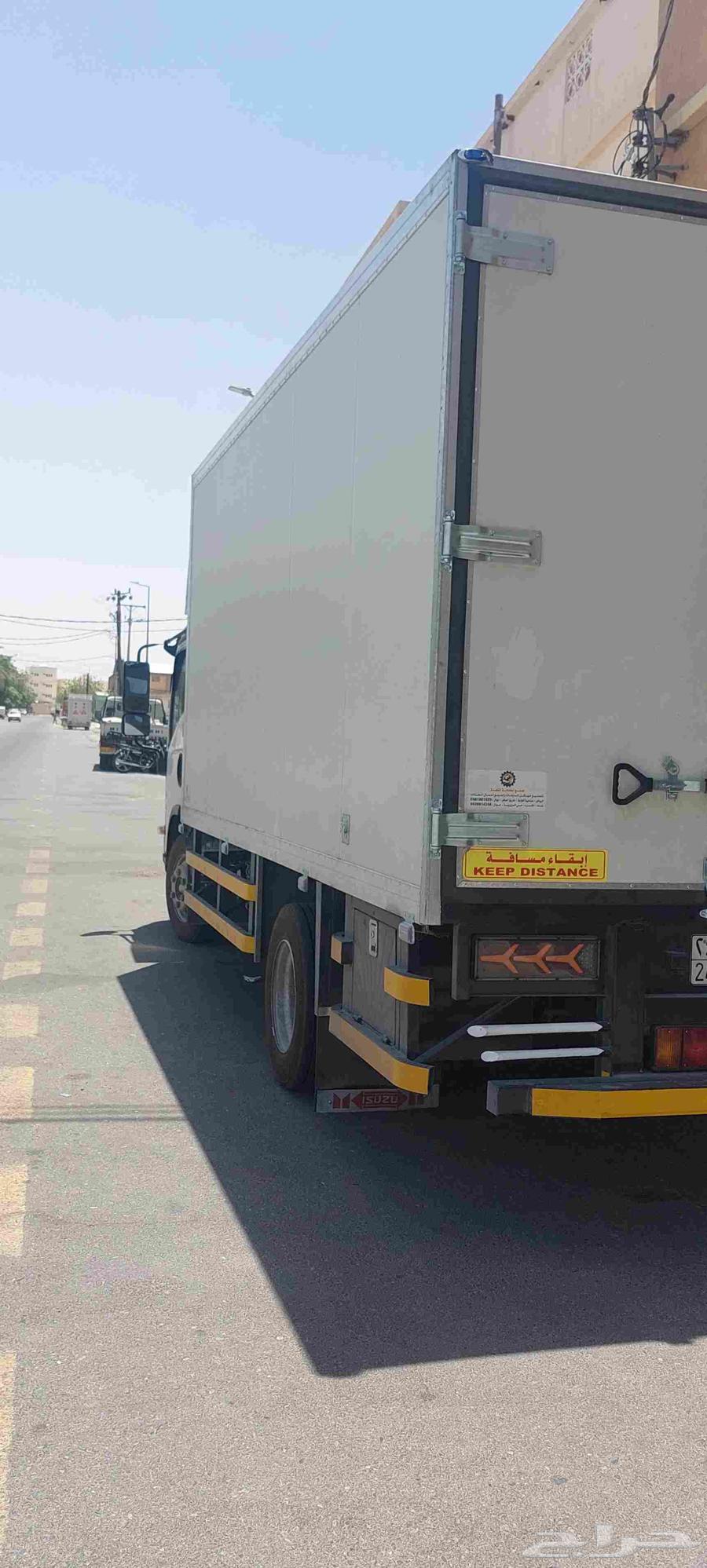 دينه سته متر متواجد الدمام راجع الرياض بكره64513542392193111