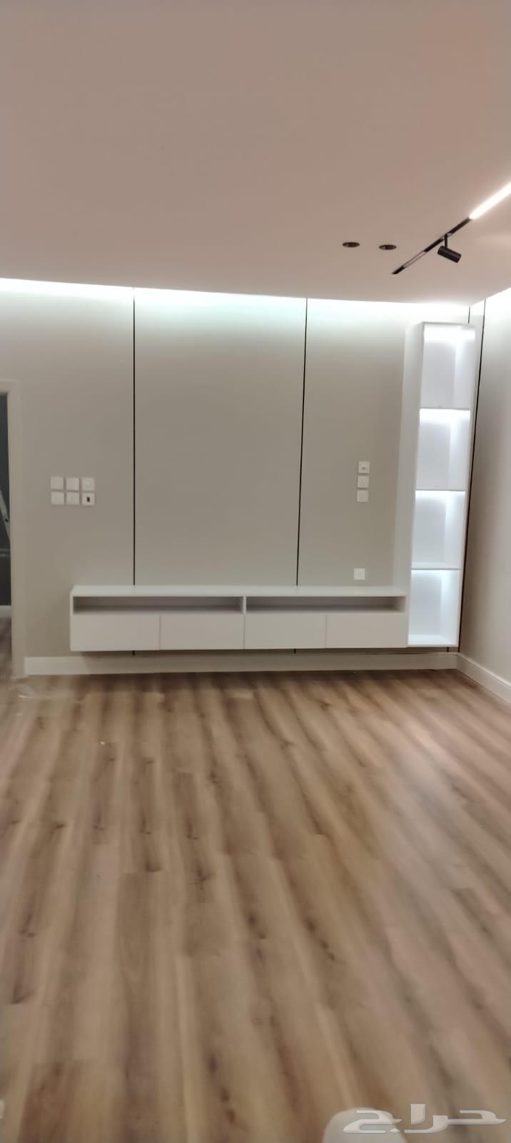 معلم نجار فك وتركيب وجميع انواع الديكور64506331420418112