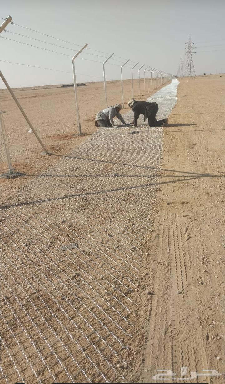 Hello and the mercy of God and His blessings, we install all types of fences64506475863939114