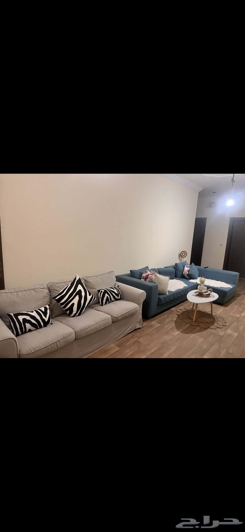 ركنه من هوم سنتر وكنبه ثلاثيه من ايكيا64501732396418112