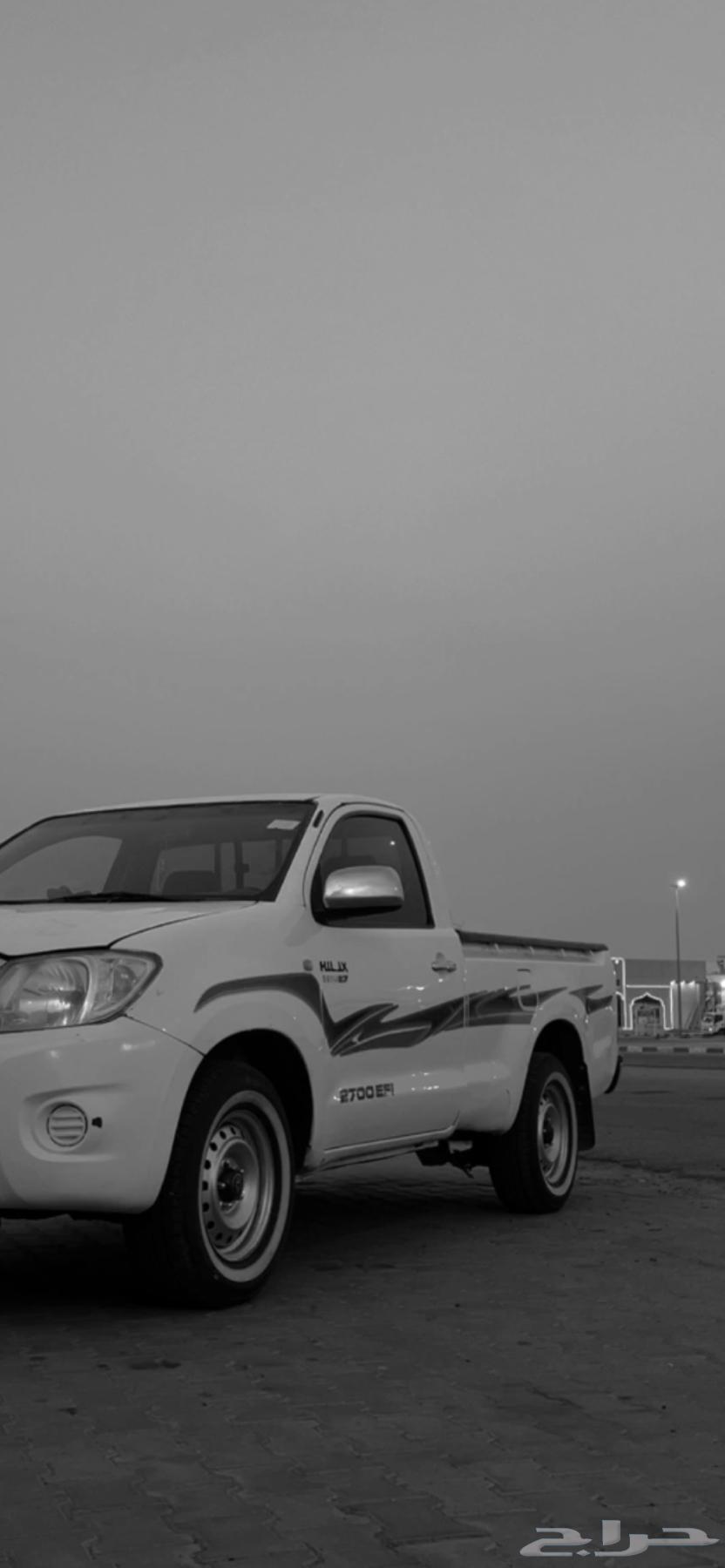 Unit for loading goods64506491858305110