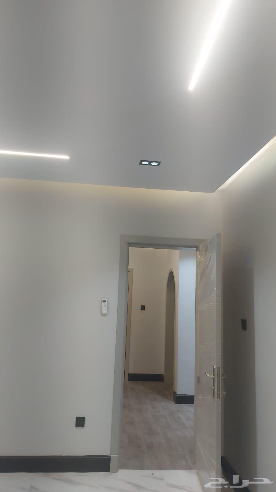 فرصة شقة للايجار تبعد خمس دقائق عن الكرونيش64506263029634114