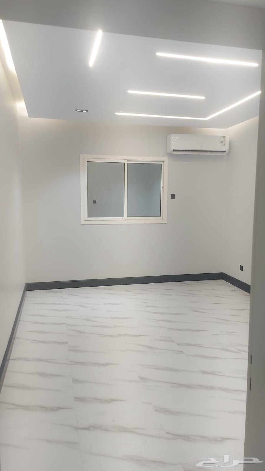 فرصة شقة للايجار تبعد خمس دقائق عن الكرونيش64506263029634110