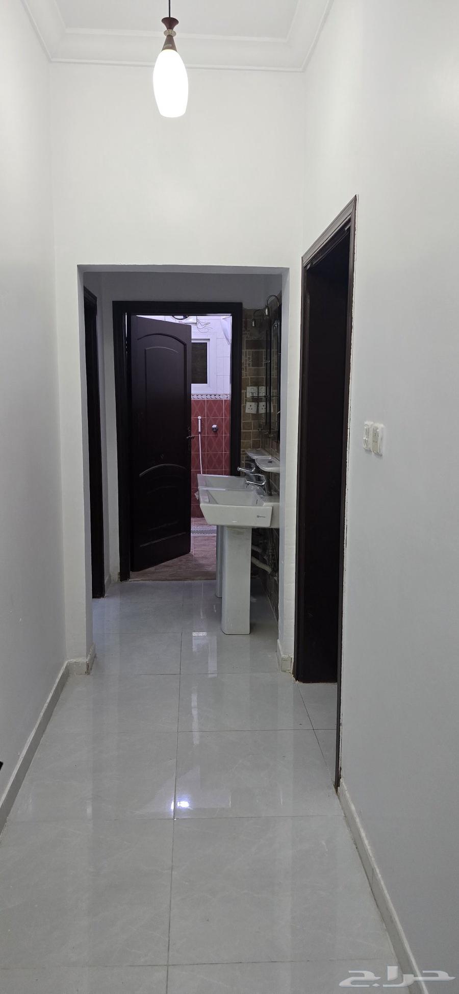 شقة 5 غرف للايجار حي الريان64506297339906110