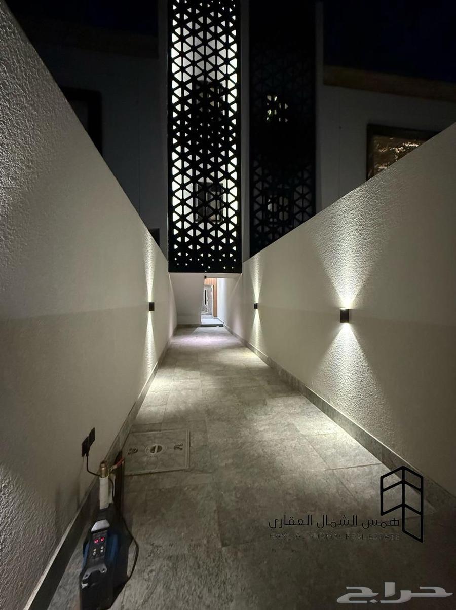 للبيع حي الاخضر روف علوي64506297154690111